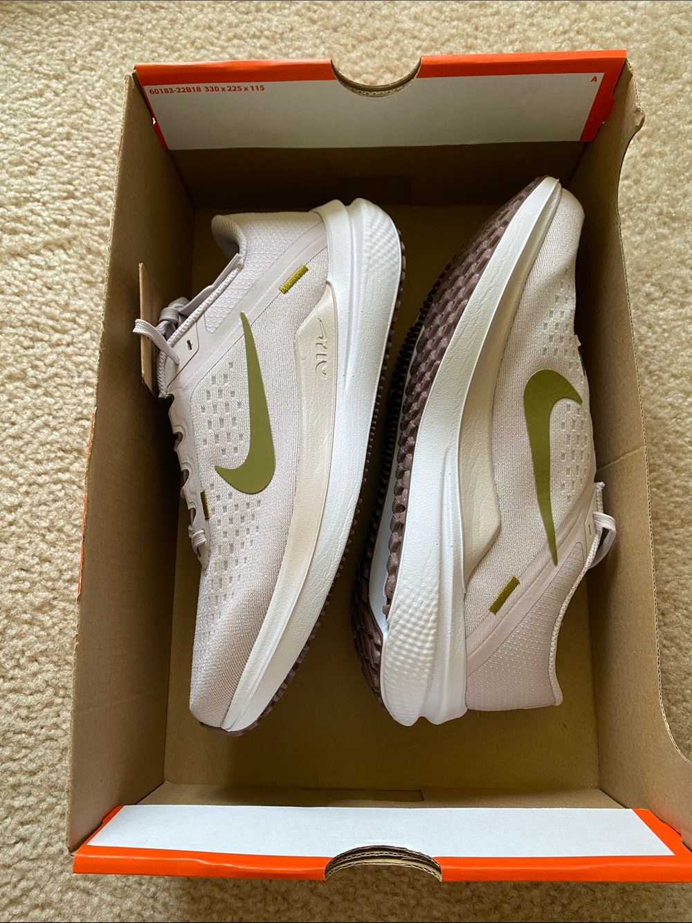 Nike Women's Running Shoes Beige with Olive Swoosh Air winflo 10